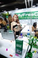 MyFreeCamsĳֱWվǺܶչs־ٝ